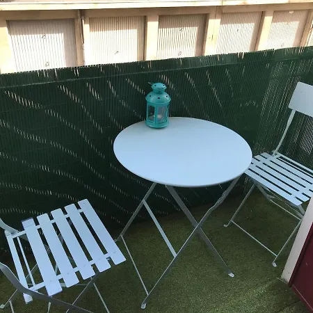 Les Iles - Parking, Balcon & Ps4!