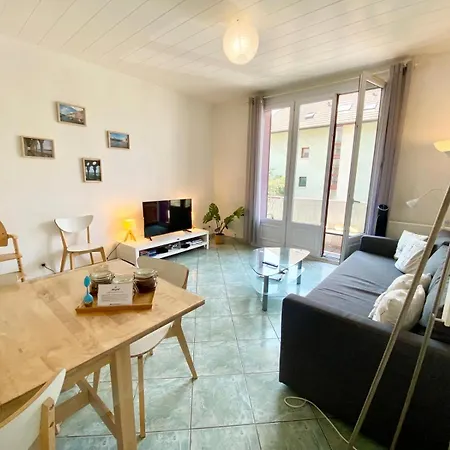 Les Iles - Parking, Balcon & Ps4! アパート