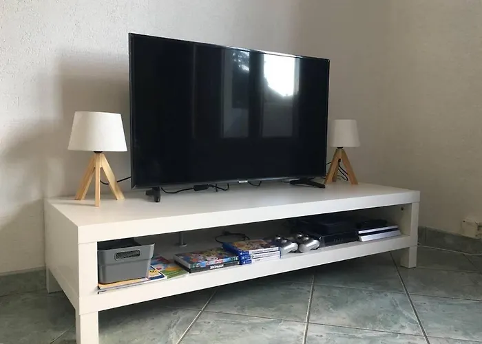 Les Iles - Parking, Balcon & Ps4! *